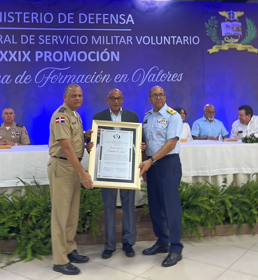 Ministerio de Defensa reconoce a Fe y Alegría Dominicana